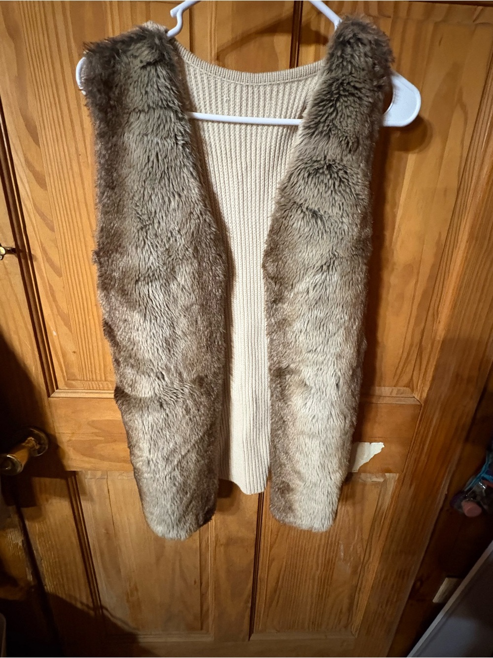 Faux Fur Trim Knit Vest in Taupe